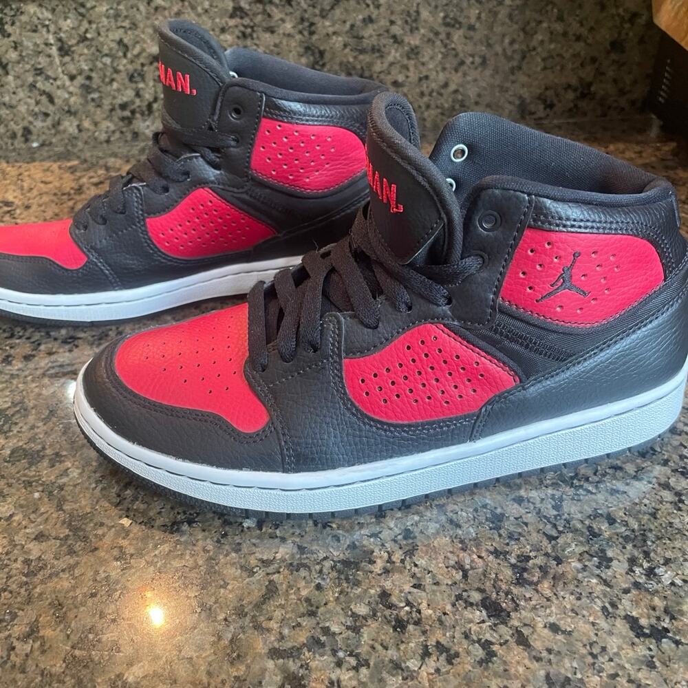 Air Jordan Access "Reverse Bred" – Youth Basketball Sneaker Size